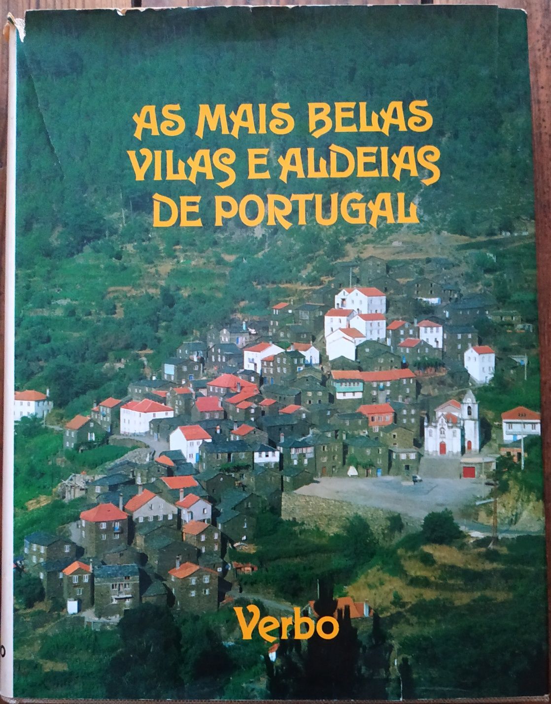 As Mais Belas Vilas e Aldeias de Portugal

de Augusto Cabrita e Júlio