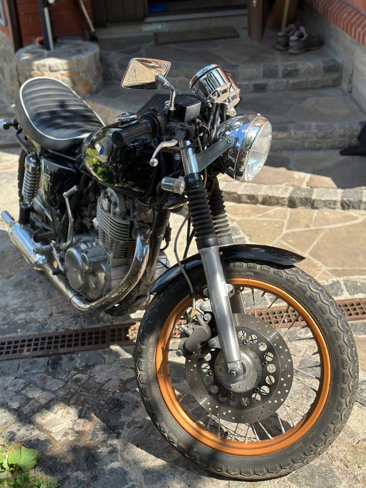 Мотоцикл Yamaha SR 400