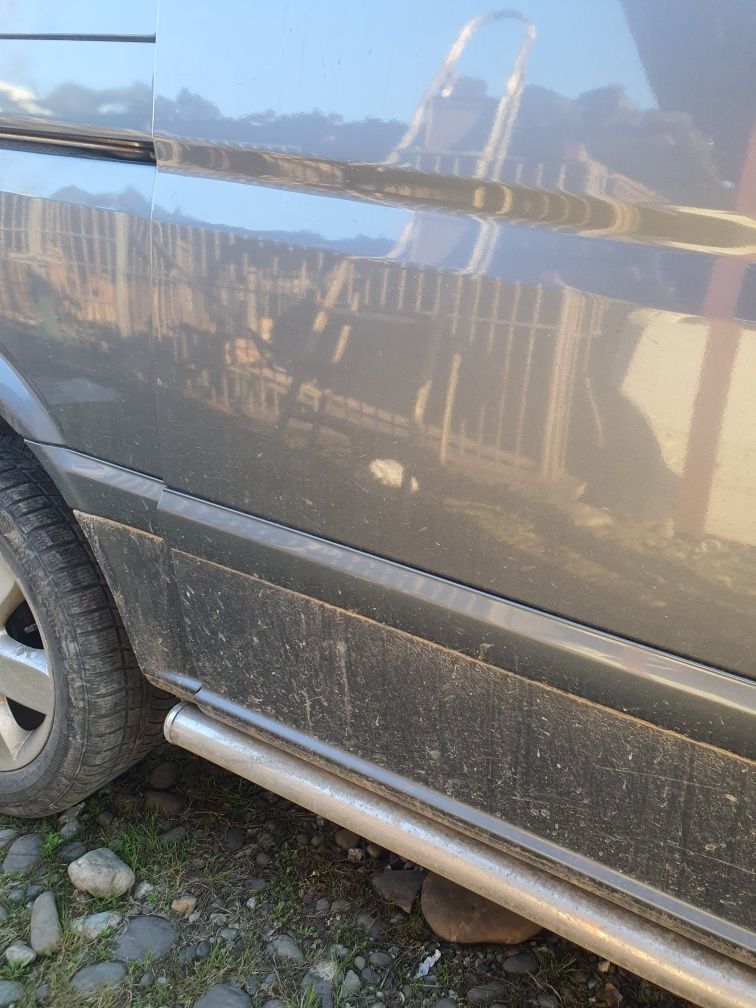 Бокова права дверка Mercedes-Benz Vito w639 рест зі склом