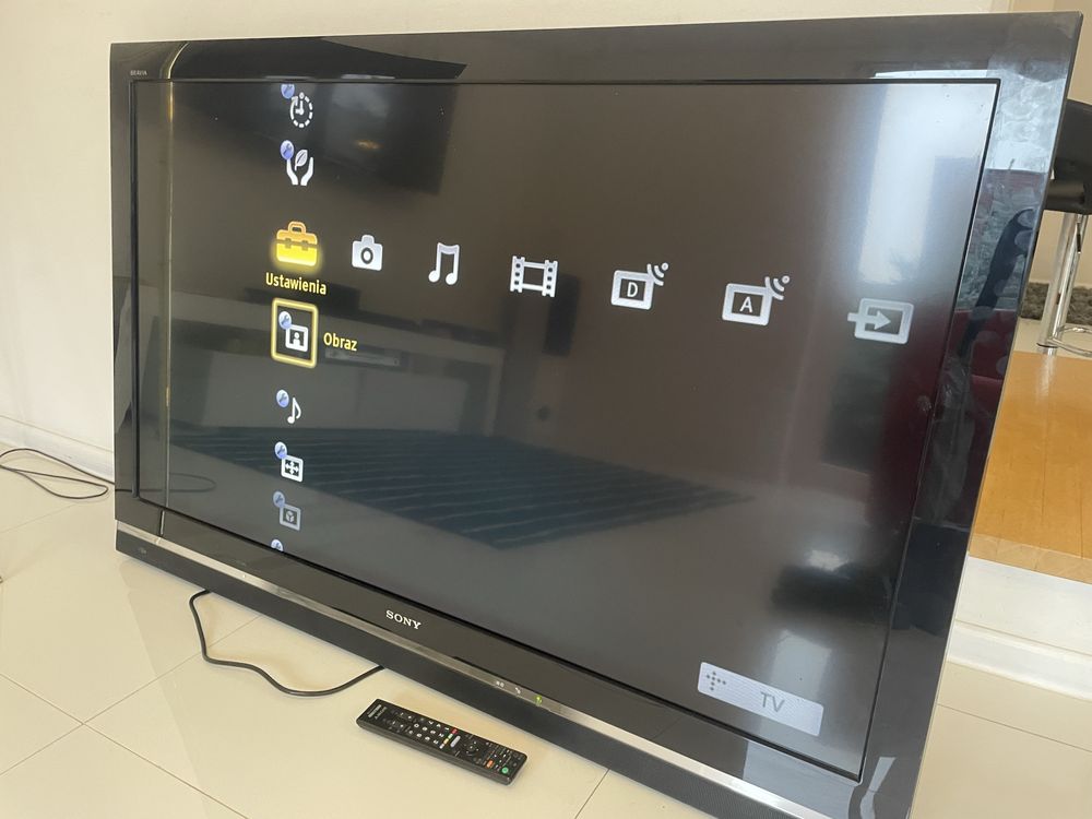 TV LCD Sony Bravia KDL-52V5500 stan bardzo dobry + pilot orginalny