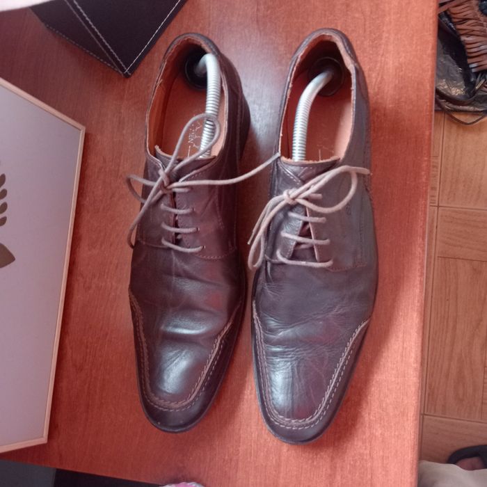 Sapato clássico em pele genuína Cor castanho _- Sixty