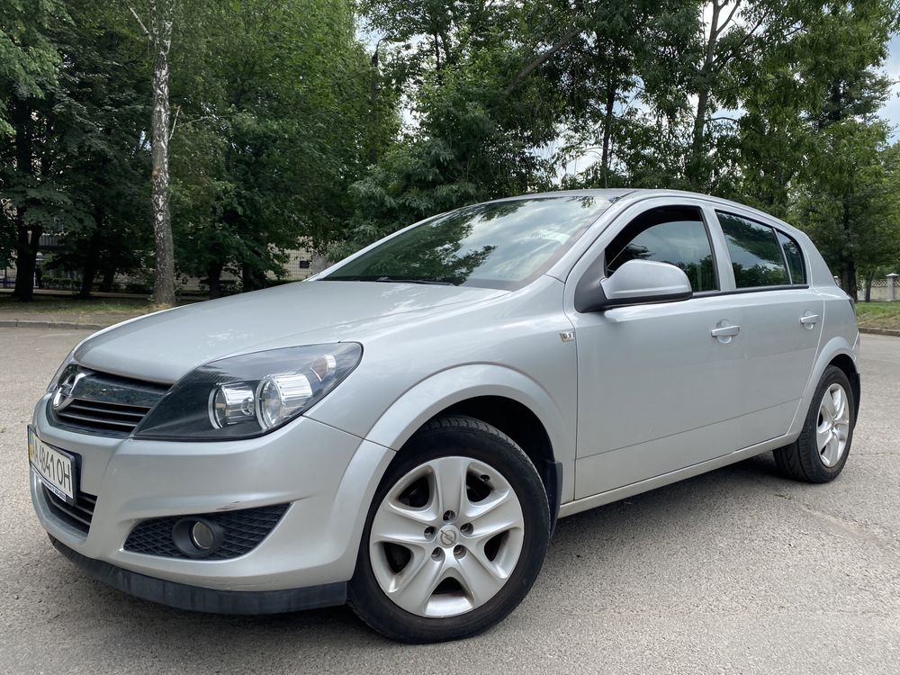 Продам OPEL ASTRA H demo