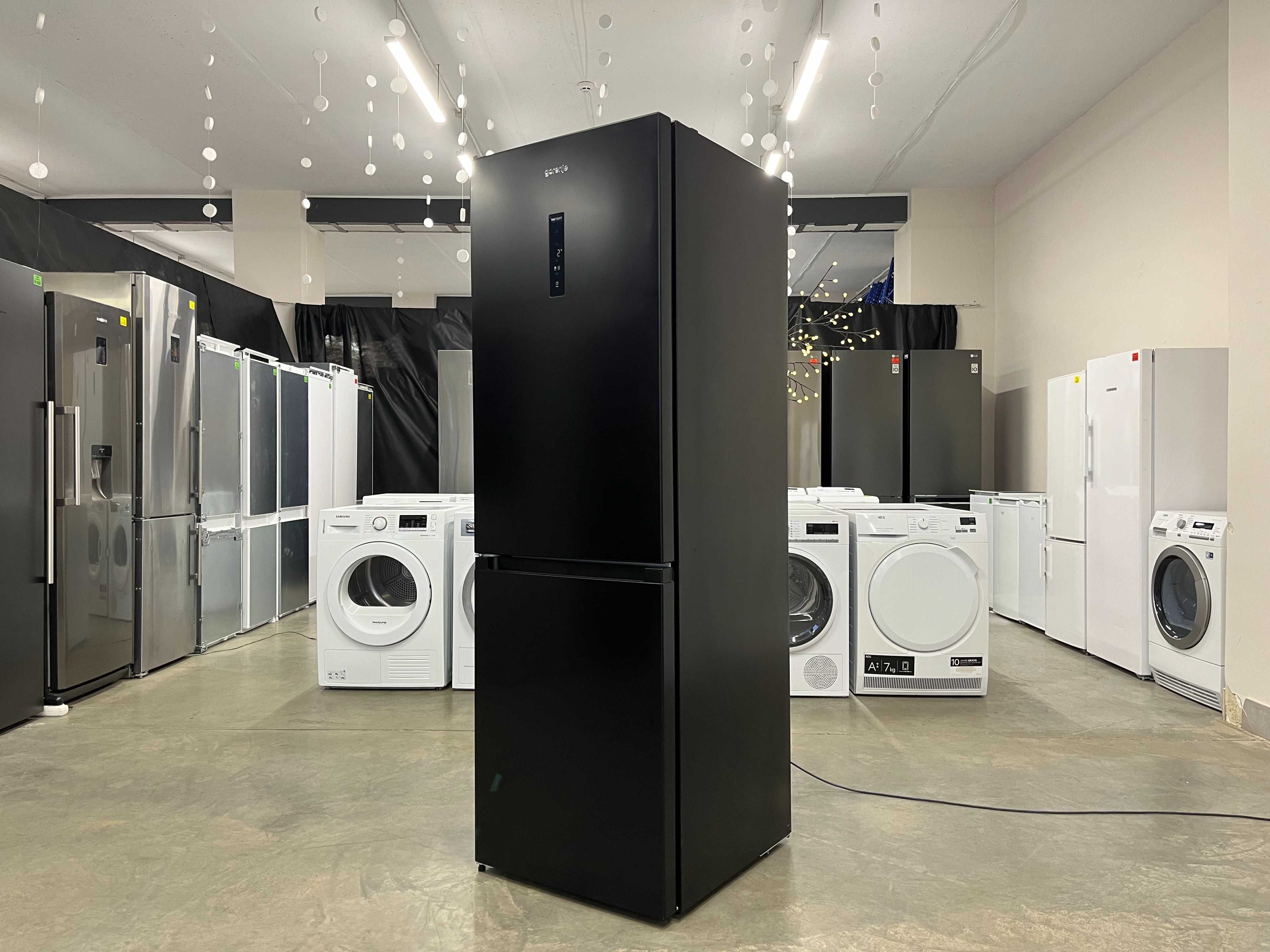 холодильник Gorenje 180см 2023 | сток