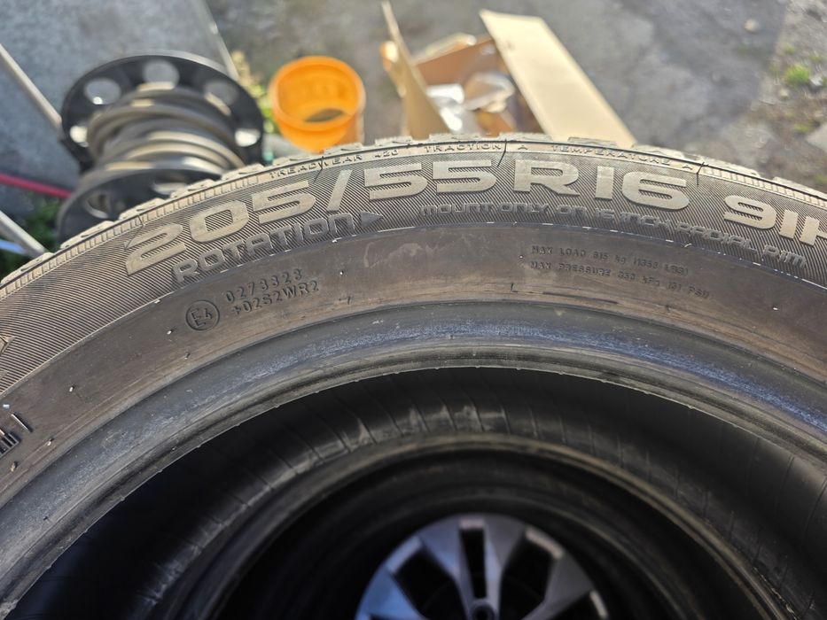 Opony Zimowe 205/55/16 Nokian z 2020roku