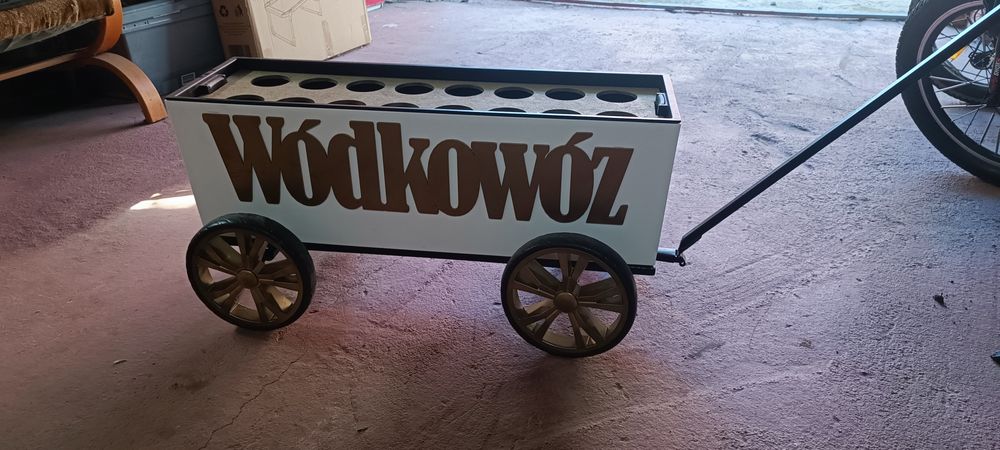 Wodkowoz. Tablica weselna.  Znaki weselne