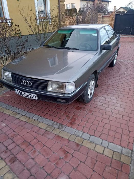 Ауді 100 1987 бензин