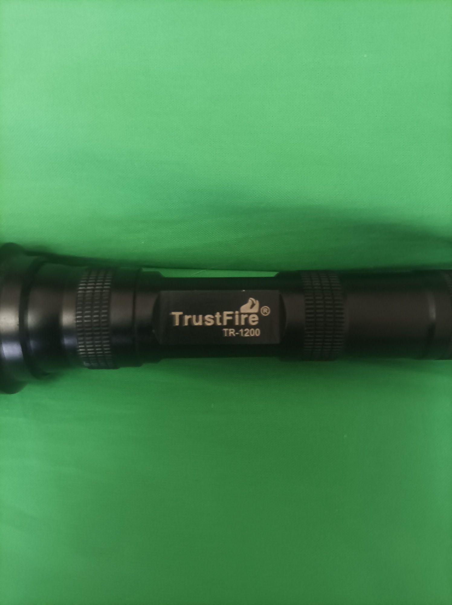 TrustFire TR-1200 ручной фонарь (большой яркости)
