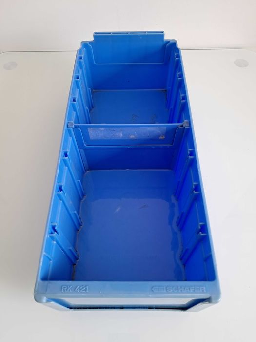 Skrzynka regałowa z przegródką kuweta warsztatowa używana 16x40x11