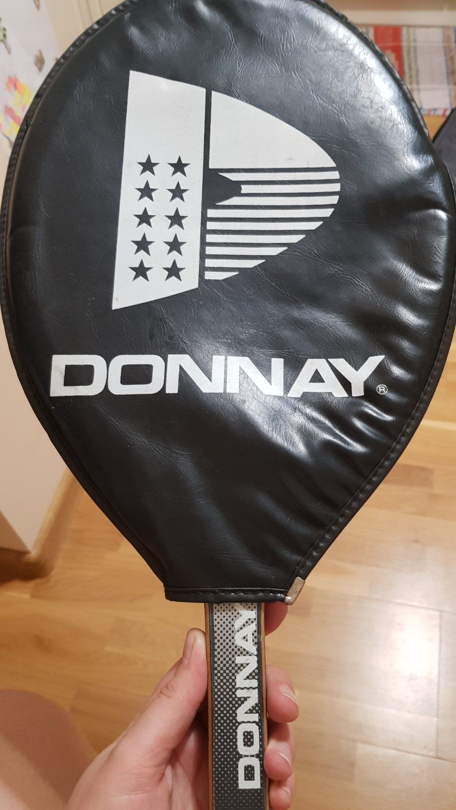 Вінтажна професійна тенісна ракетка donnay