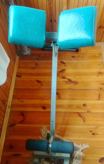 Шведська лавка для гіперекстензії / тренажер для спини та пресу