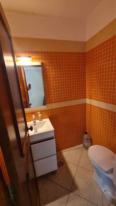 T3 arrendamento edificio tridente Faro