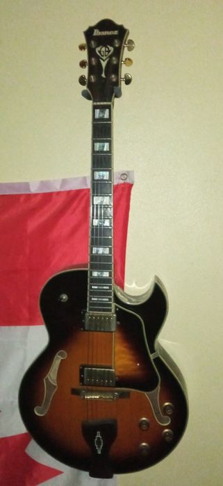 Guitarra elétrica IBANEZ LGB30VYS George Benson hollowbody