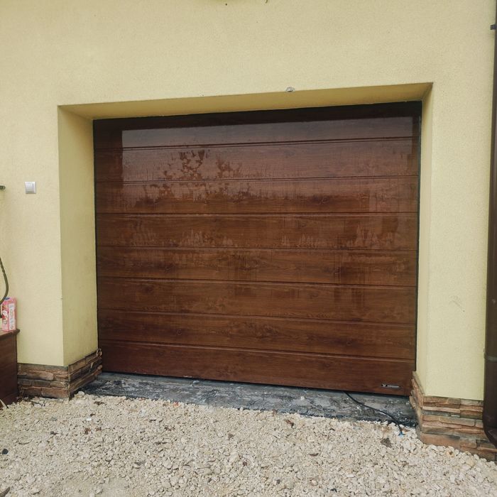 Brama garażowa Wiśniewski