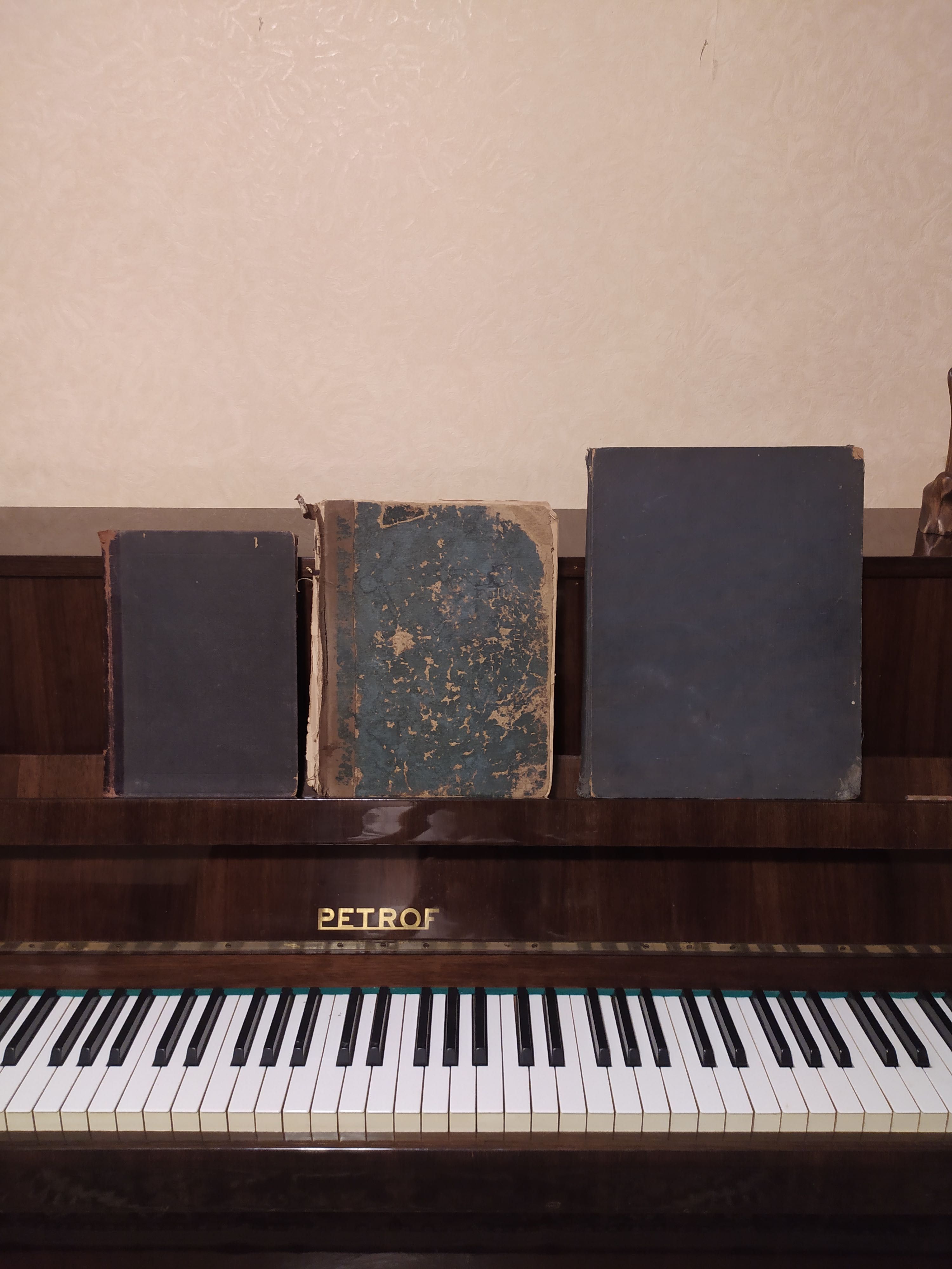 Старинні музикальні книги