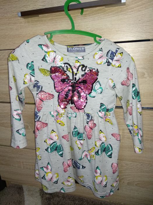 Платье на девочку