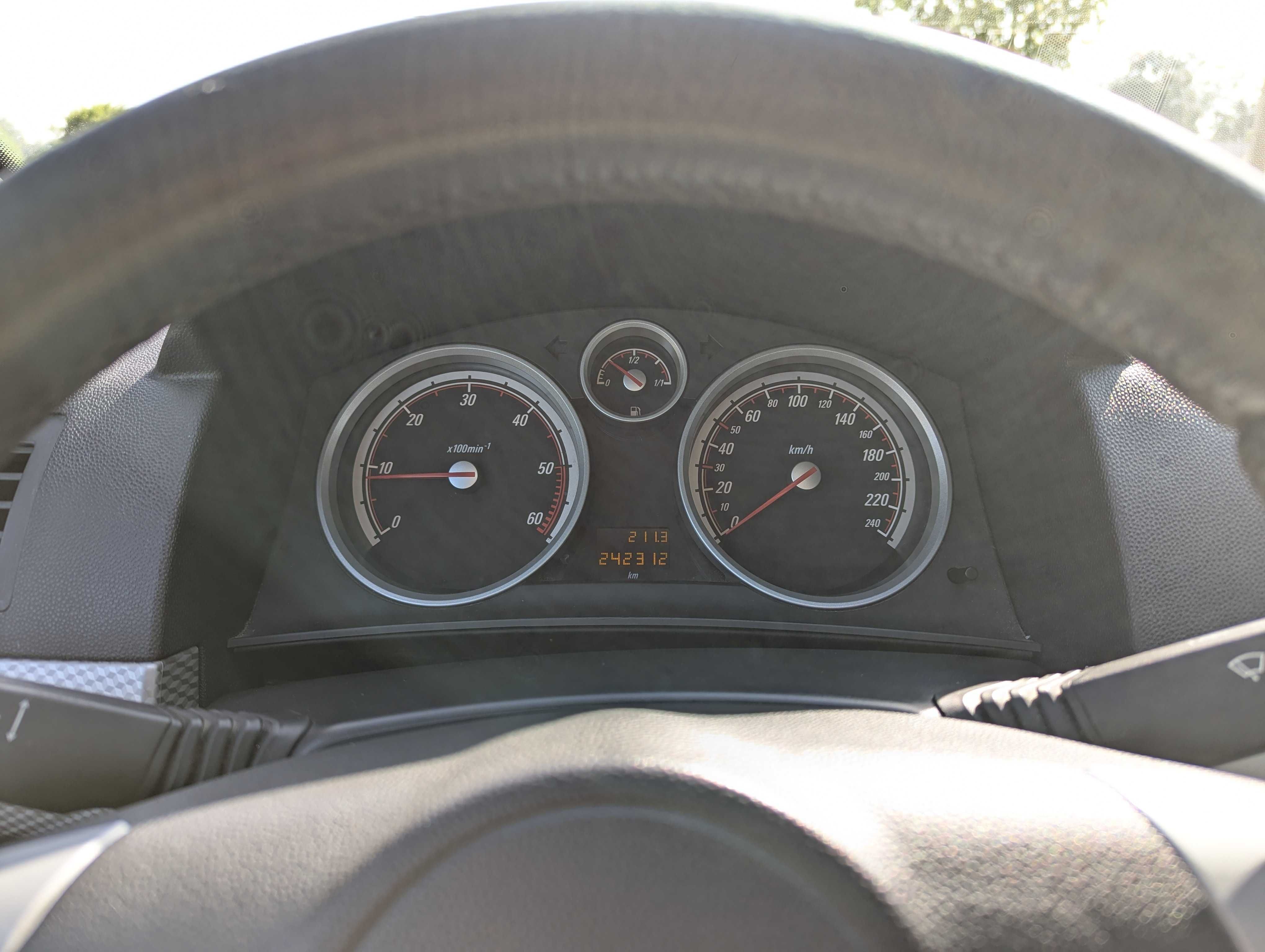 Opel Astra H 1.3 CDTI GTC