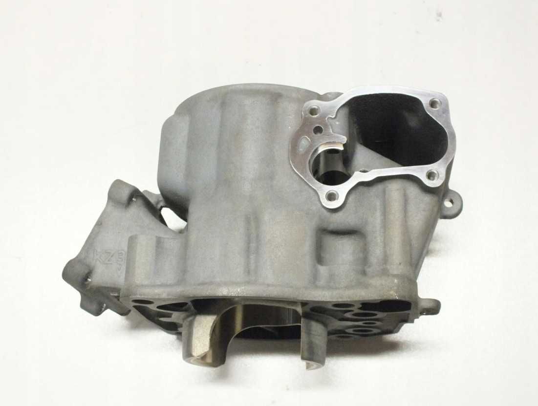 Cylinder nowy oryginalny HONDA CR 250 rok prod. 96-01 model KZ3