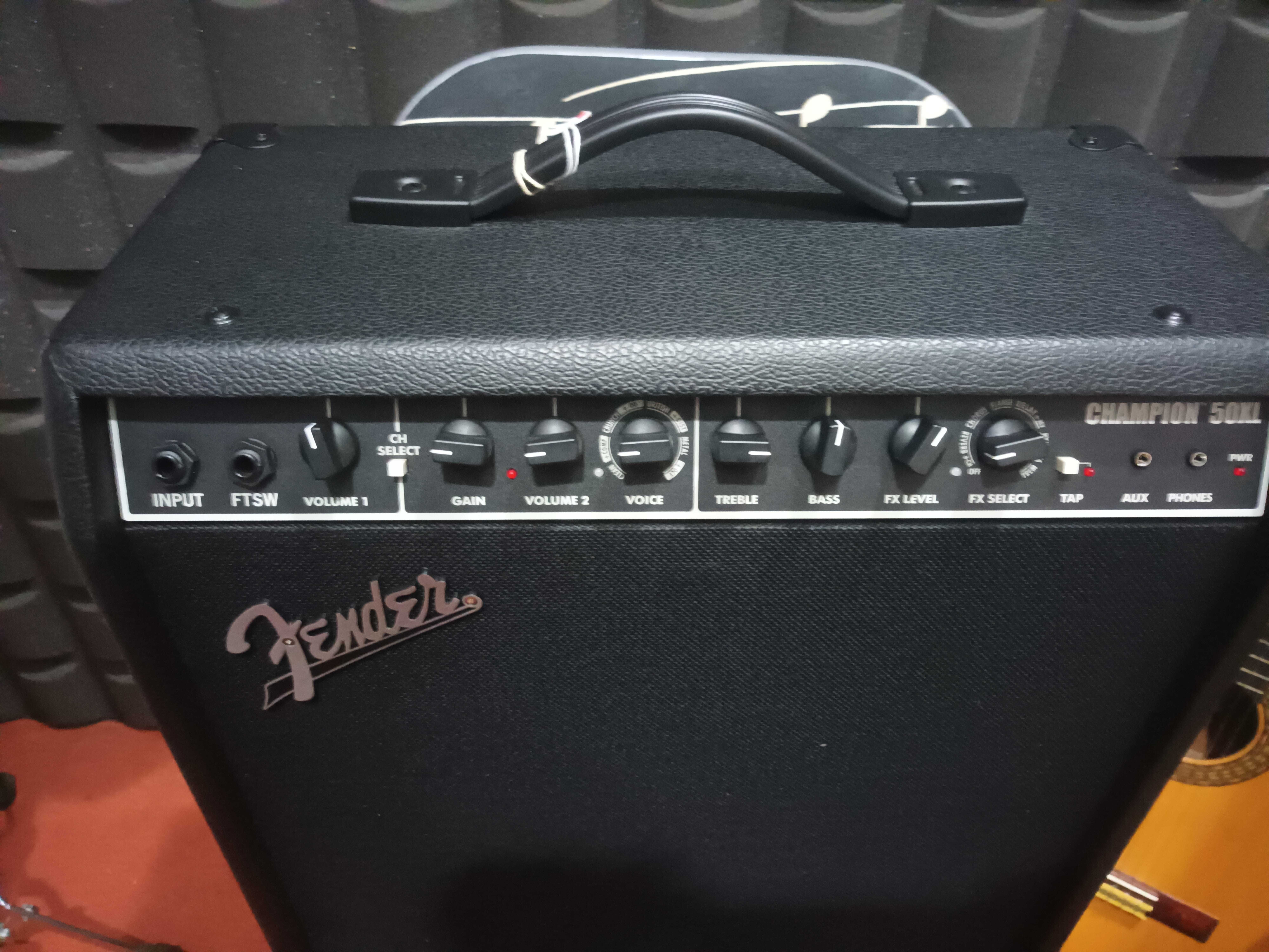 Amplificador Fender Champion 50XL