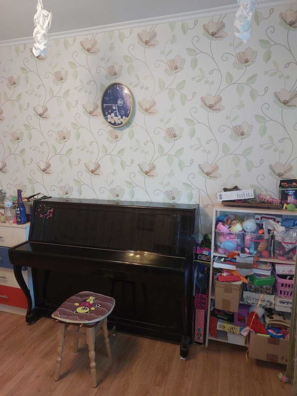 Продам 3-х к. квартиру пос.Жуковського