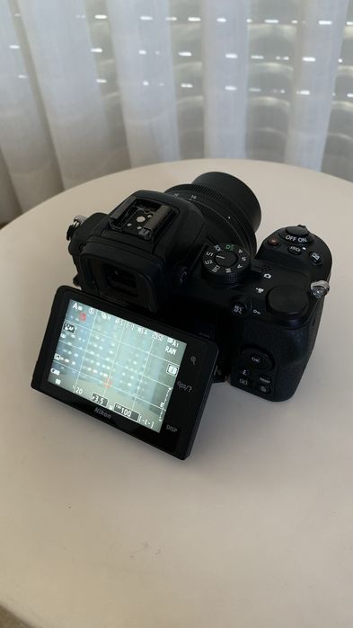 Nikon Z50 + lente 16-50mm + extras (7.000 disparos)