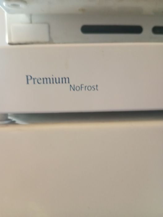 Морозильний шкаф