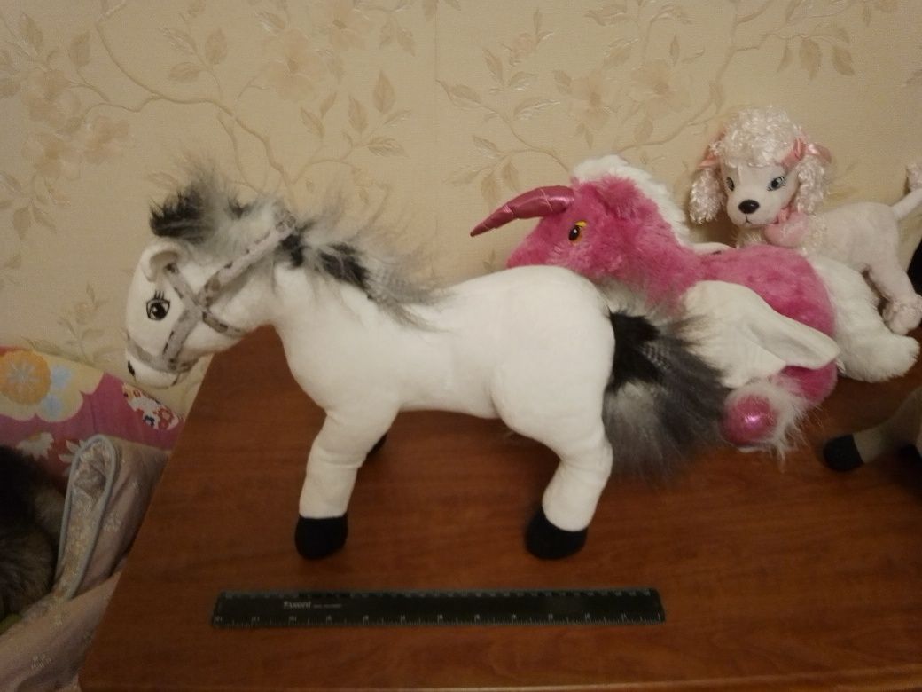 Мягкие игрушки - зайки, единорог, лошадка, собачка, ослик