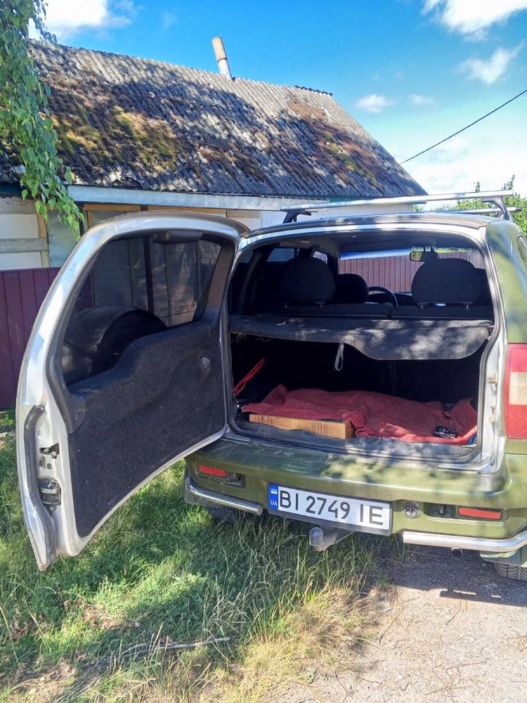 Продам шевроле ниву.