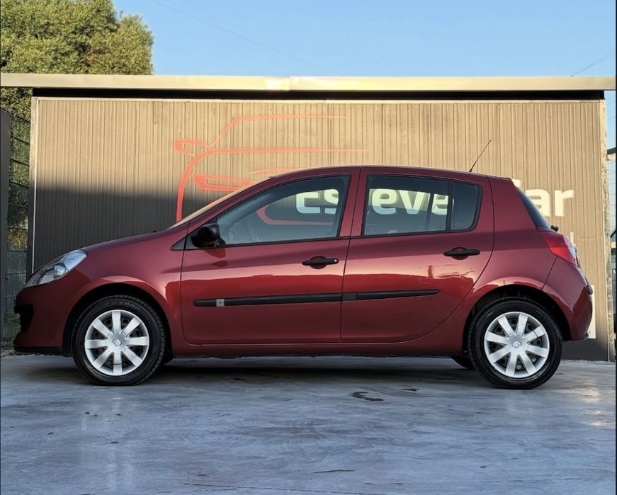 Renault Clio 1.2 16V Confort Authentique