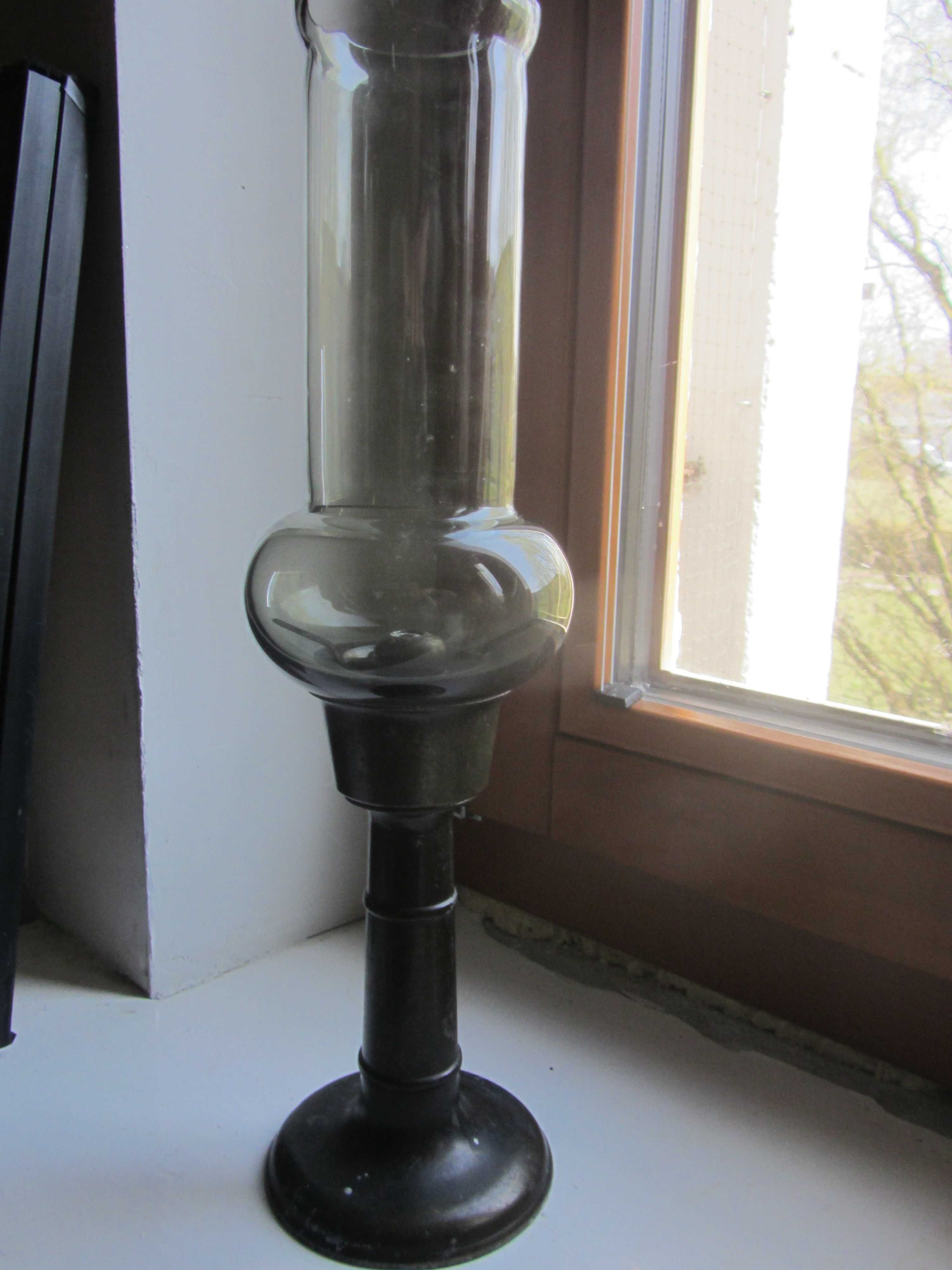świecznik samoregulujący na sprężynę z kloszem wysokość 40 cm