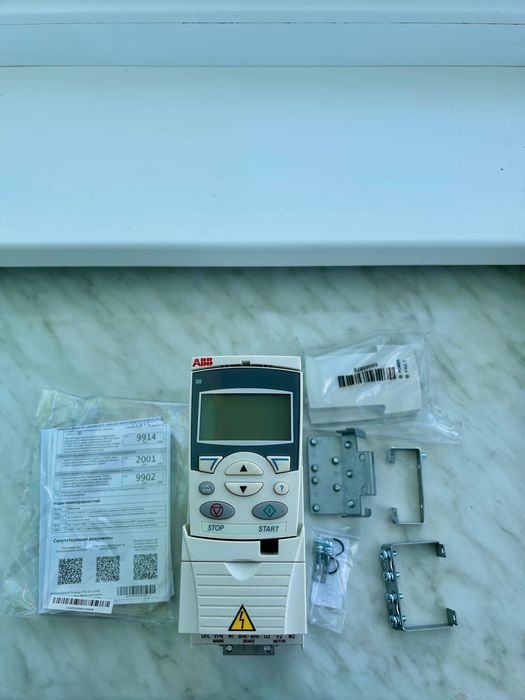 Преобразователь частоты ACS355 0.75 кВт 380В ACS355-03E-02A4-4 новий!