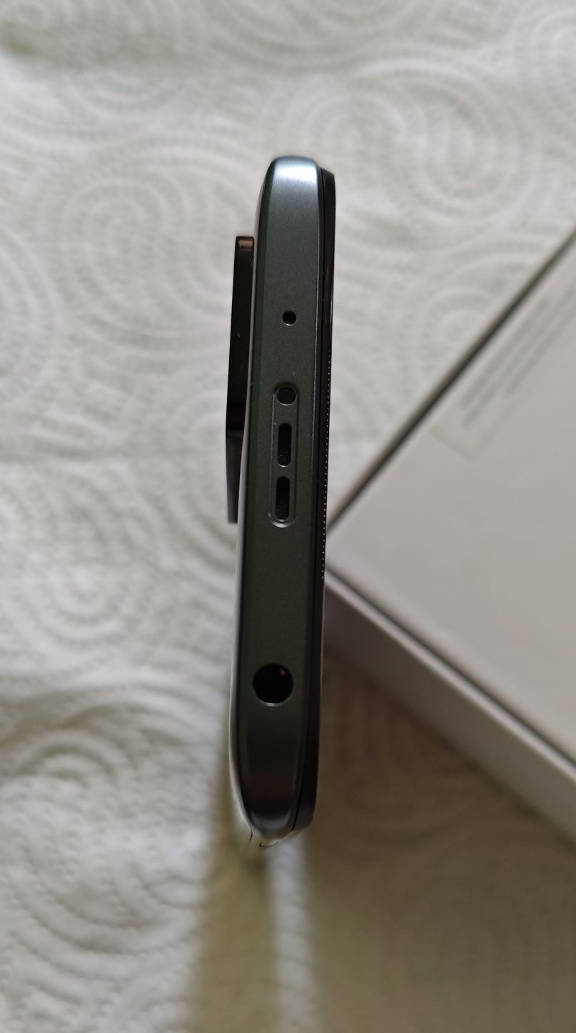Стан 8.5/10 Xiaomi Redmi 10 NFC 4/128