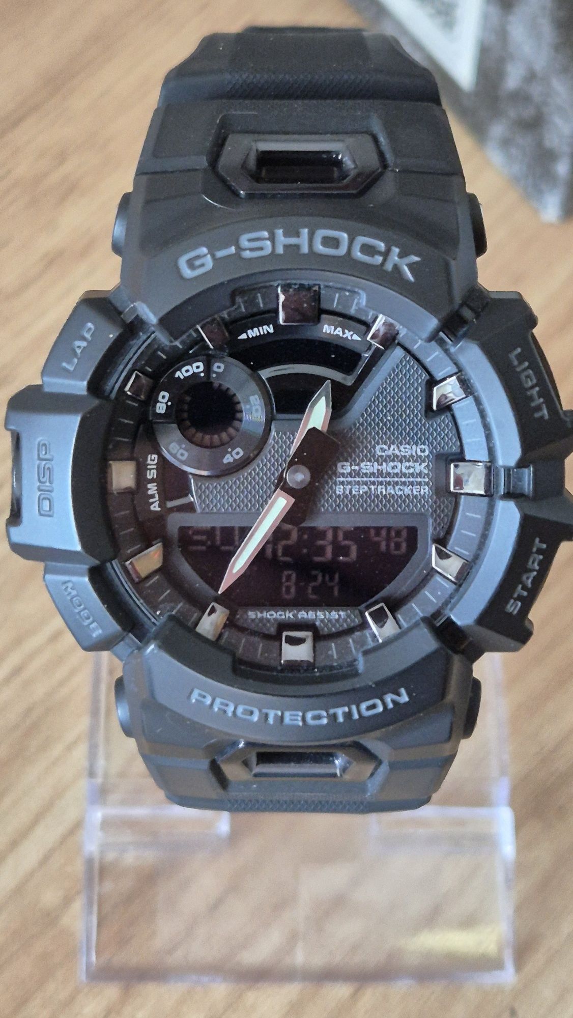 Casio g-shock GBA9001AER gba-900