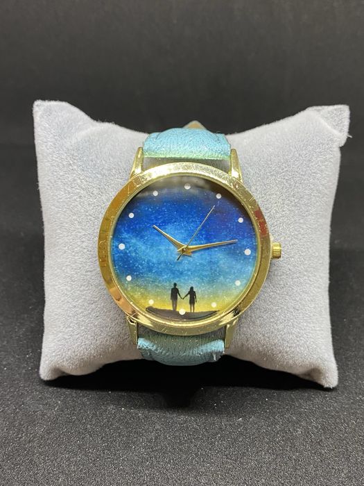 Женские кварцевые часы