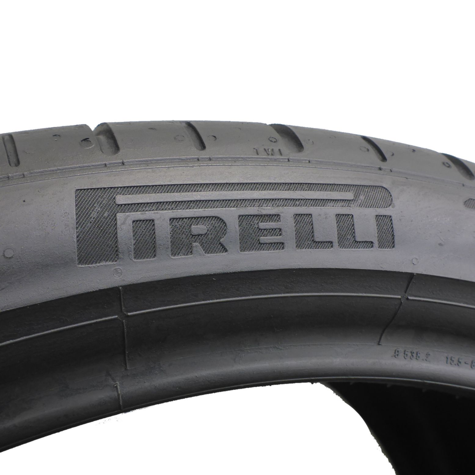 355/25/21 Pirelli 355/25ZR21 107Y XL P Zero Corsa L1 Lato 2018 4mm