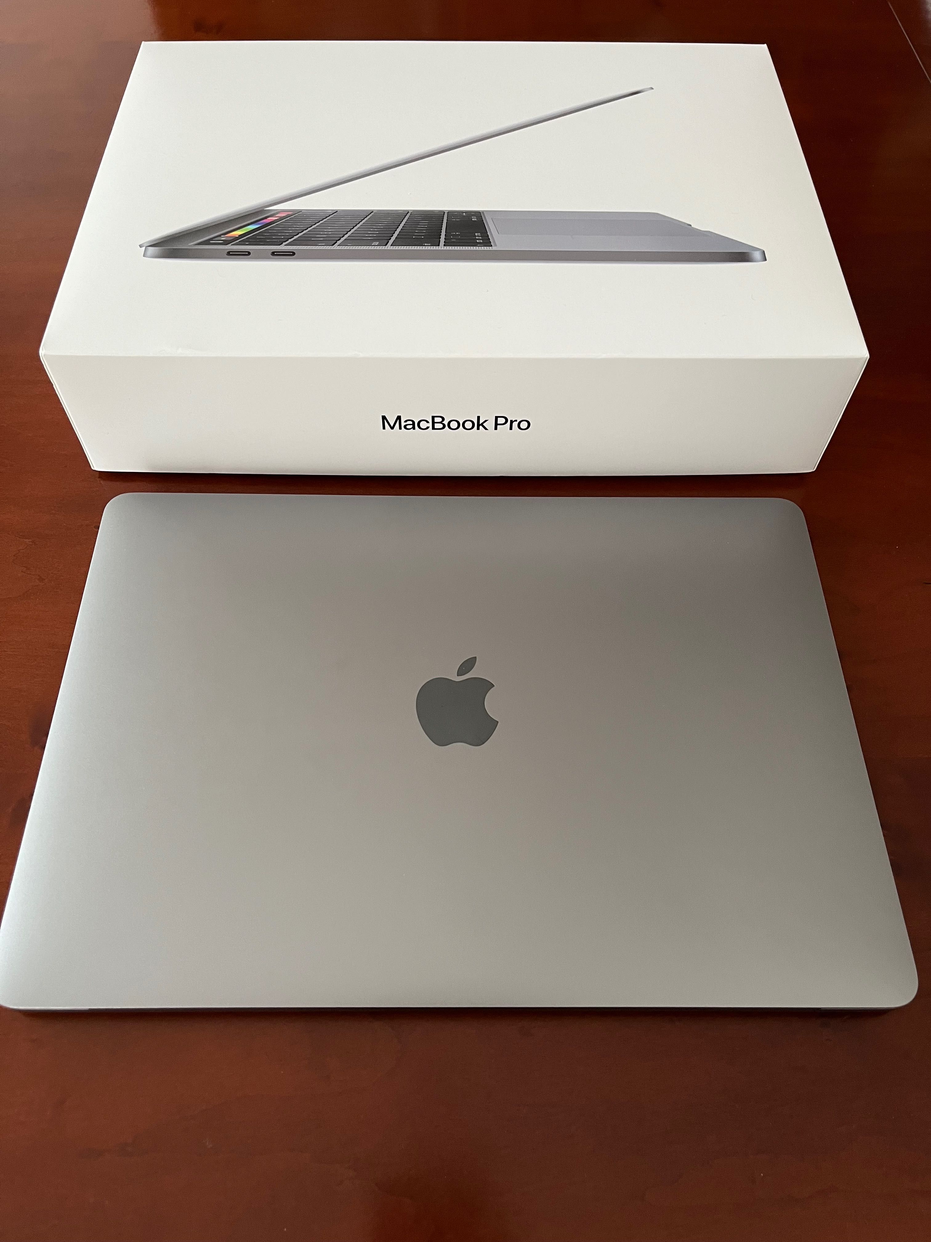 Macbook Pro 13” Touch Bar Intel Core i5 3.9 GHz RAM 8 Gb SSD 256 Gb