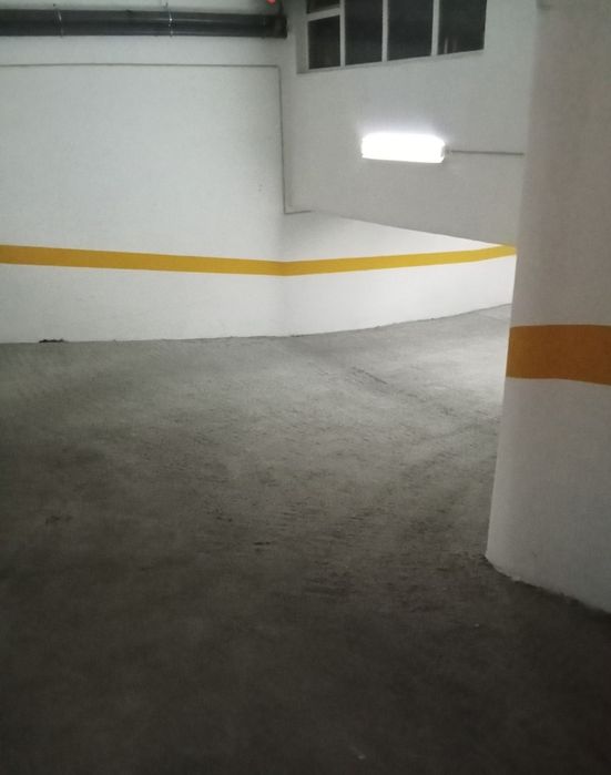 Garagem para arrumos