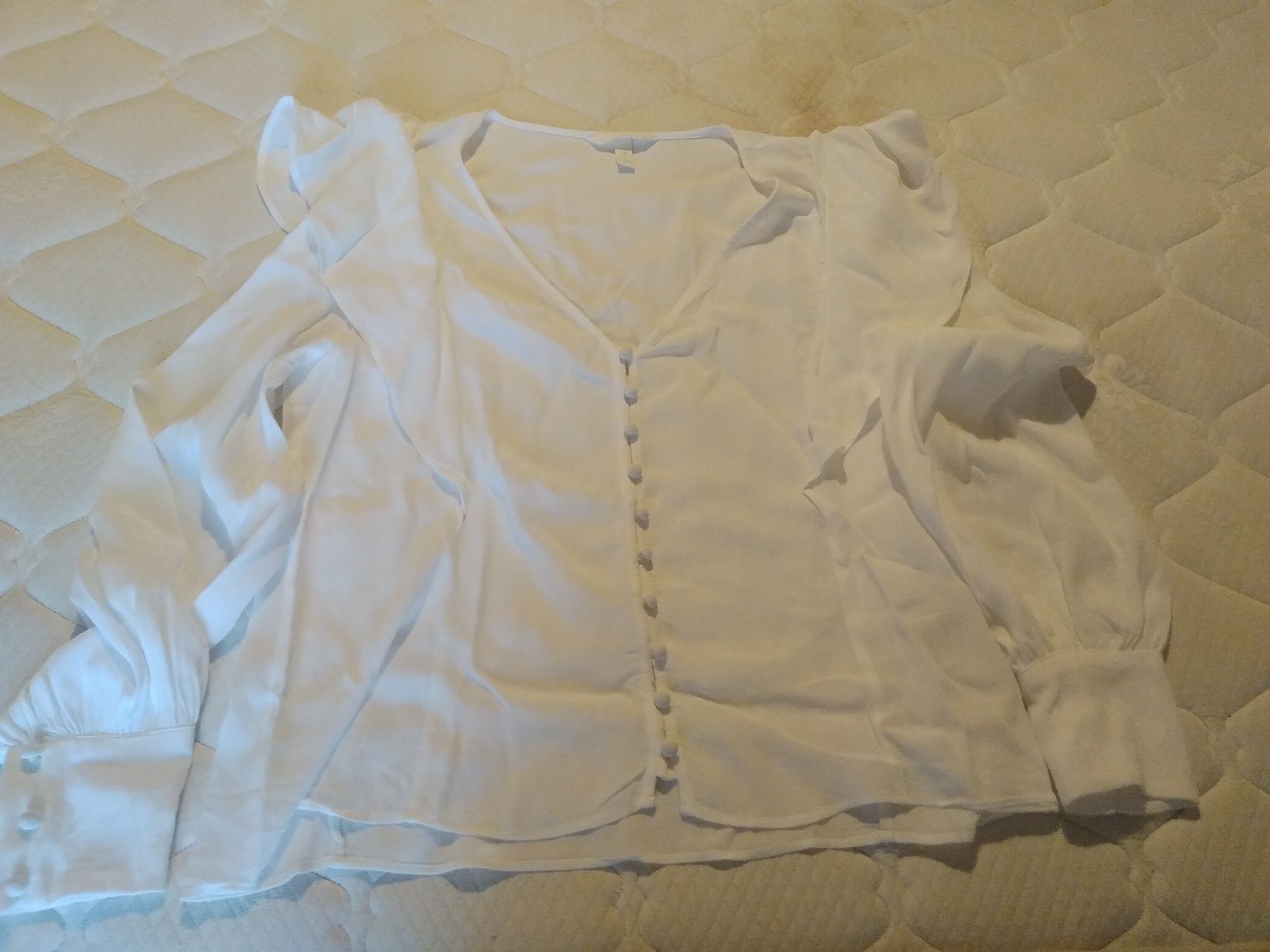 Camisa branca desportiva
