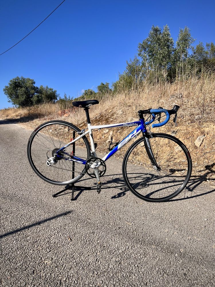 Bicicleta BH Volan Race Two Carbono