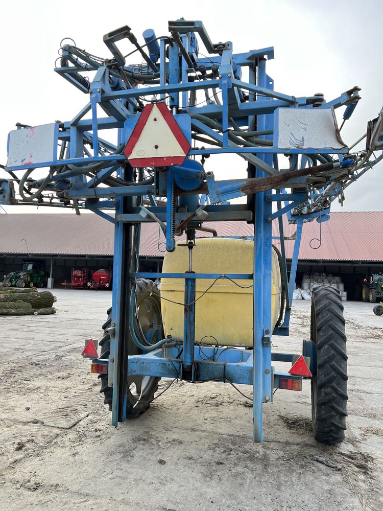 Opryskiwacz Agrio 4000l/30m