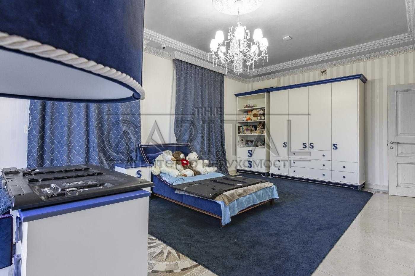 Шикарный дом в Zoloche, 380 кв.м, Бассейн, Баня, Пляж, Гостевой Дом