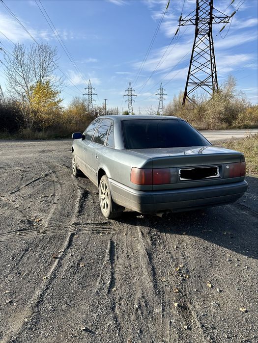 Продам Ауди 100с4
