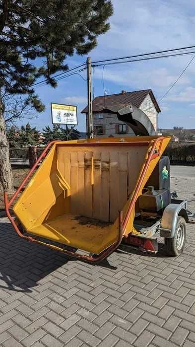 Wynajem rębak rozdrabniacz do gałęzi spalinowy 23km przyczepka kat. B