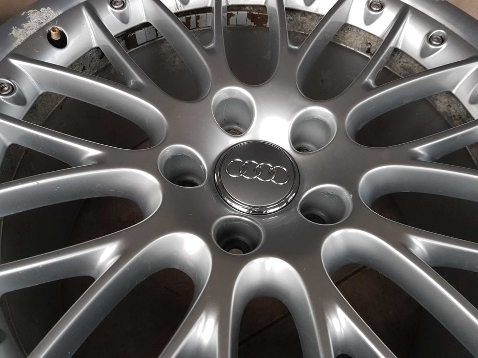 Felgi aluminiowe skręcane OEM Audi Q7 Speedline 10x20 et44 5x130 4L0