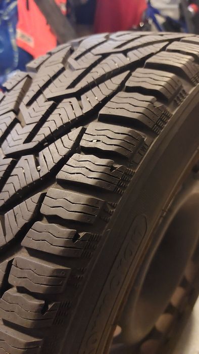 Koła opony zimowe opel crossland 205/60 R16 kormoran felgi