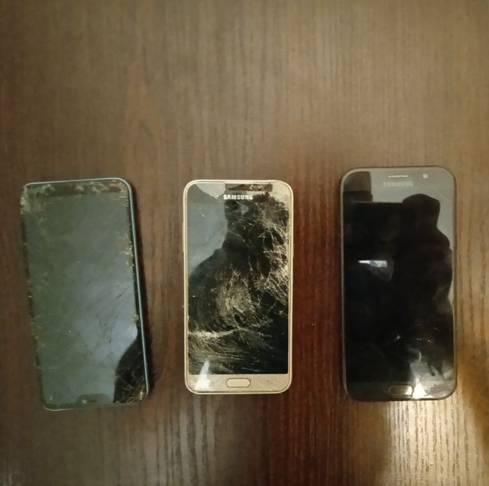 Продам телефоны Xiaomi и Samsung  на запчасти.