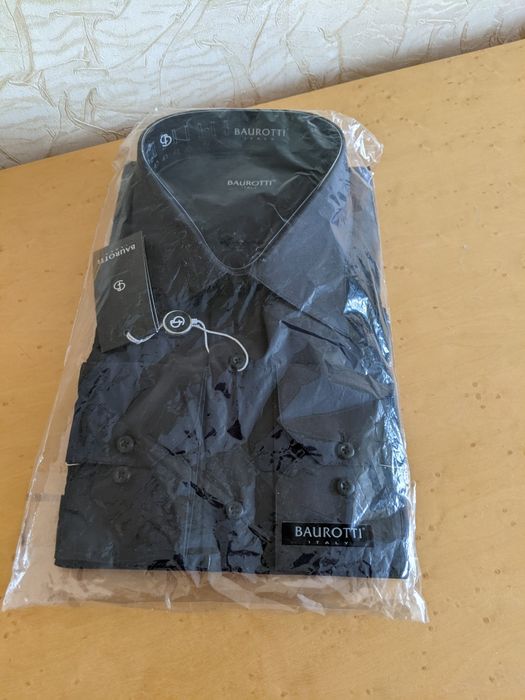 Чоловіча костюмна сорочка