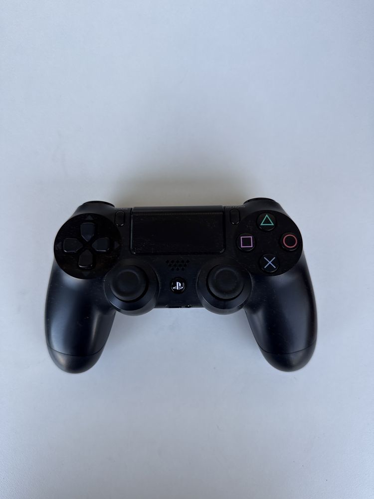 Ps4 com jogos e comando
