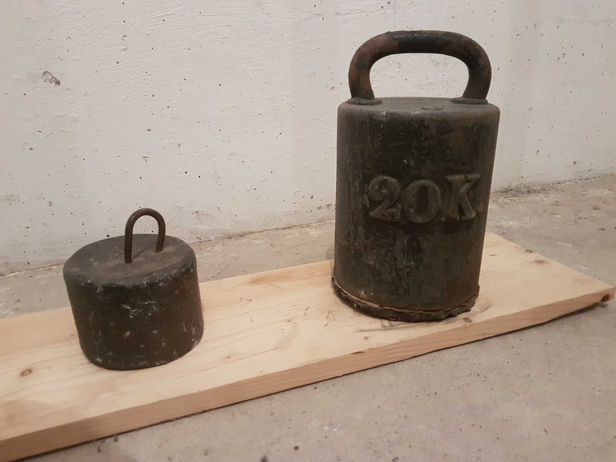 Wiosła do łodzi lub jachtu ciężarki, 20 kg i ołowiany około 6 kg .