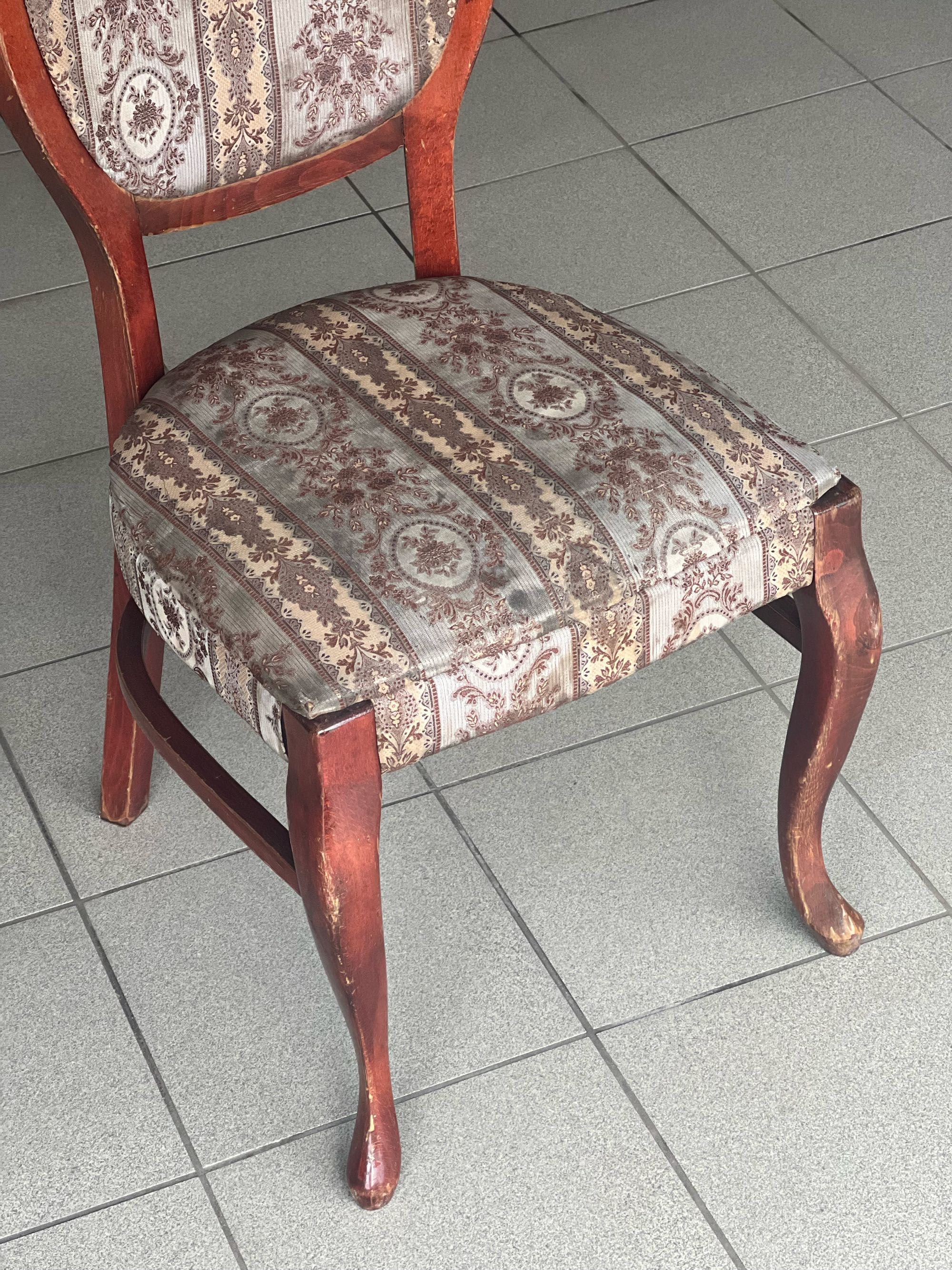 piękne krzesła antyk antyczne krzesła stare vintage fotele zdobione