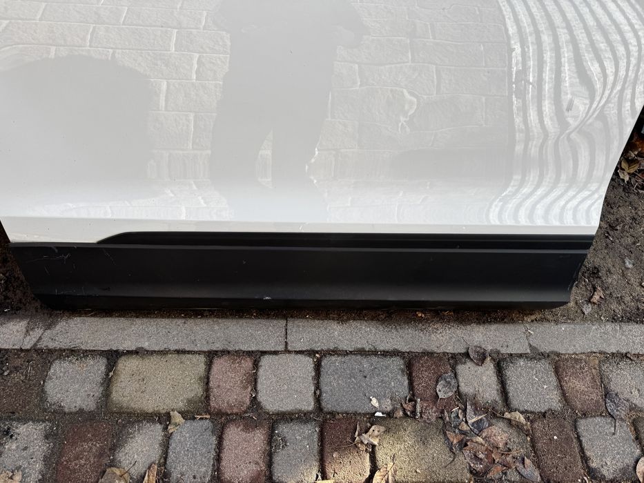 Молдинг Tiguan 3 16-23 рік